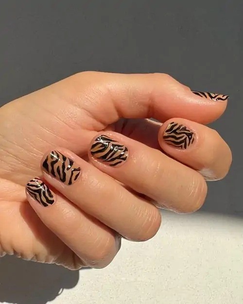 Φθινοπωρινά νύχια για όλα τα γούστα 