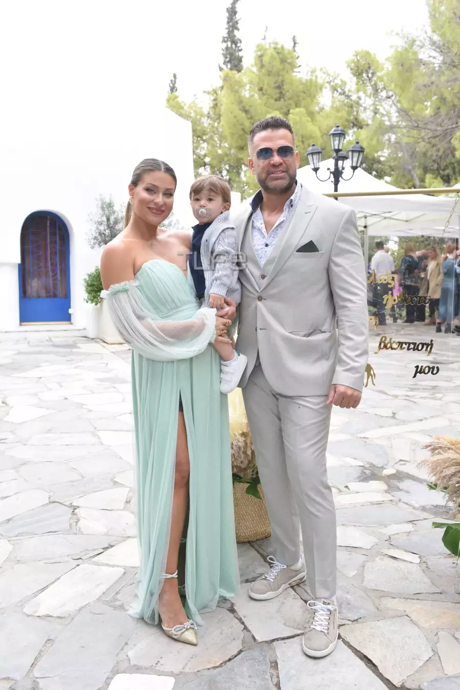 Κώστας Σόμμερ και Βαλεντίνη Παπαδάκη βάφτιση γιου 