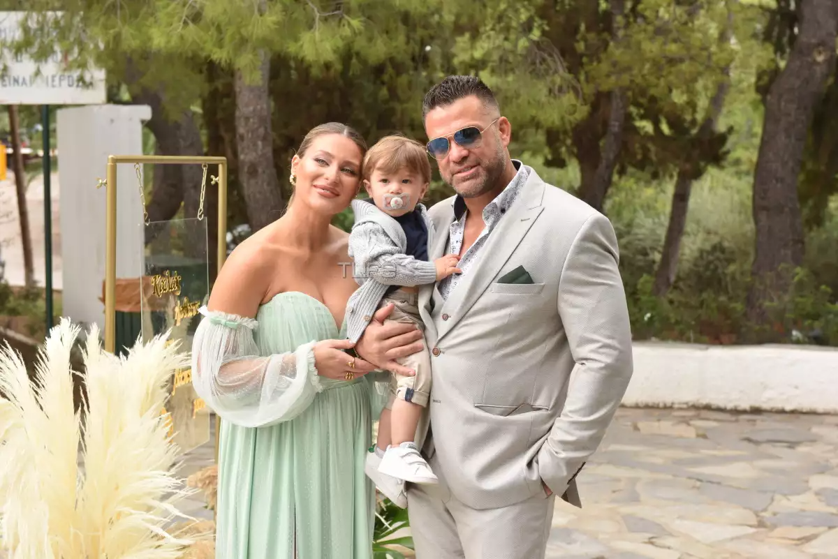 Κώστας Σόμμερ και Βαλεντίνη Παπαδάκη βάφτιση γιου 