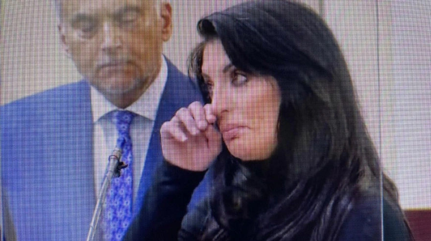 32χρονη μητέρα πυροβόλησε άστεγο 