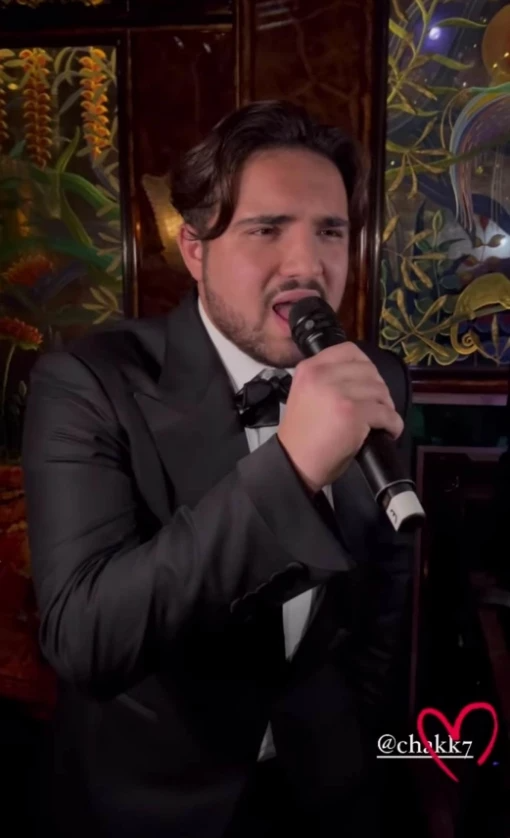 Ελισάβετ Τσάκου νυχτερινή έξοδος 