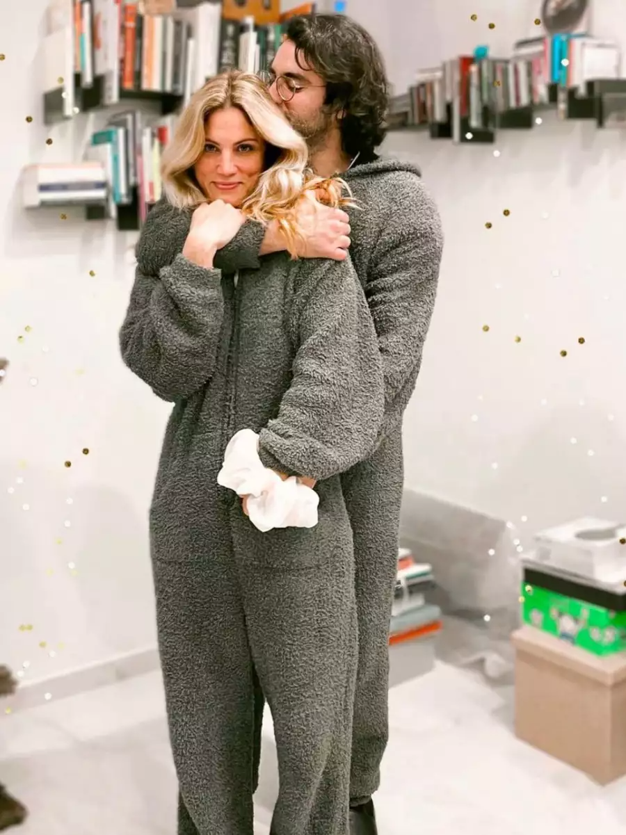 Μαίρη Συνατσάκη και Ίαν Στρατής υποδέχτηκαν το 2023 