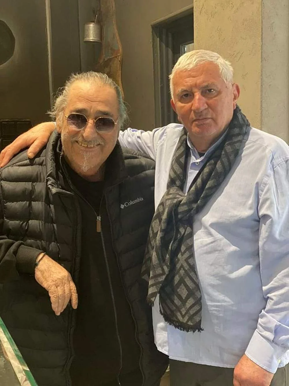 Βασίλης Καρράς δημόσια εμφάνιση 